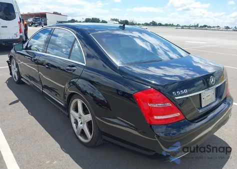 2011 Mercedes-Benz S 550 from USA, damaged, VIN WDDNG7BB6BA376391